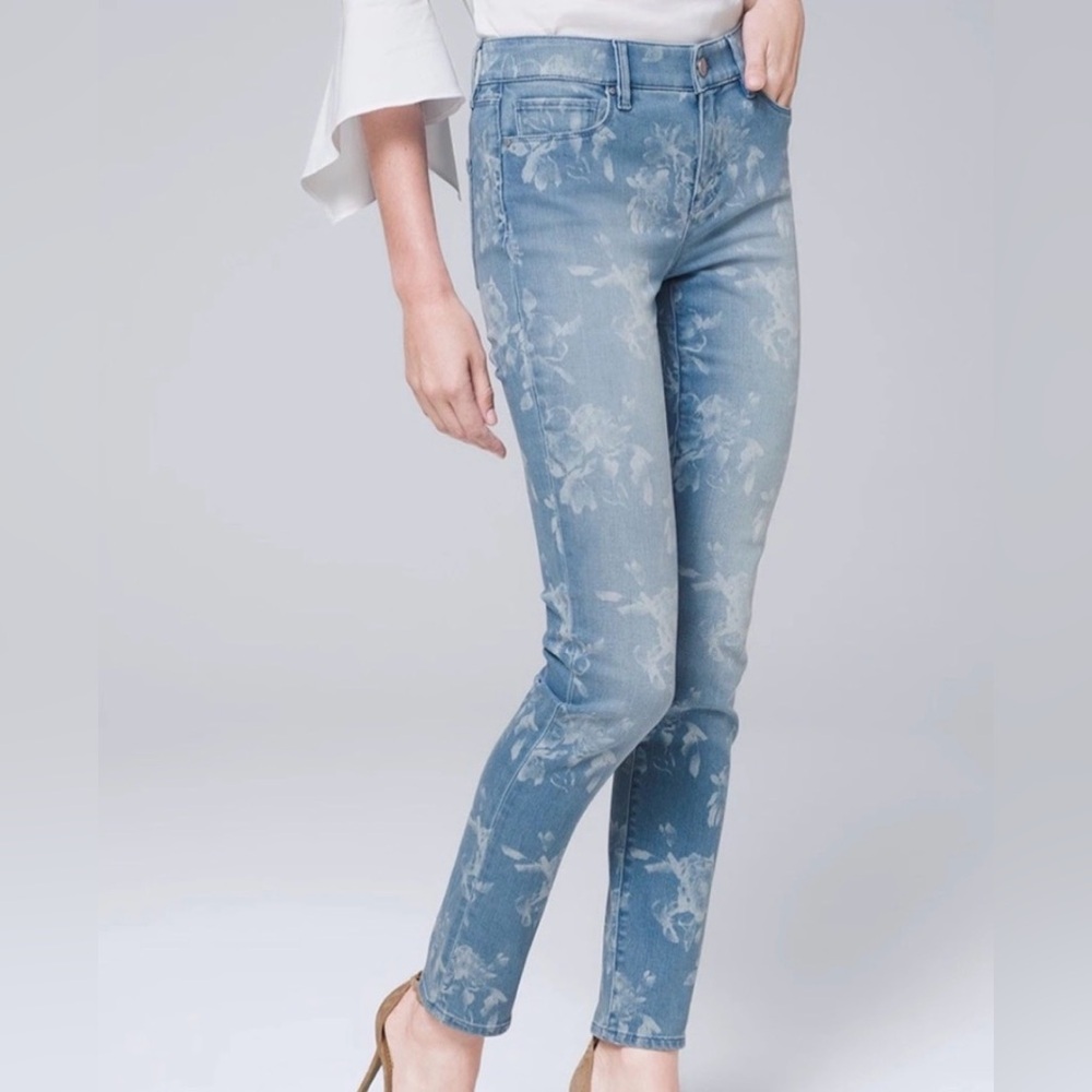 White House Black Market Mid-Rise Rose-Print Slim Ankle Jeans 0